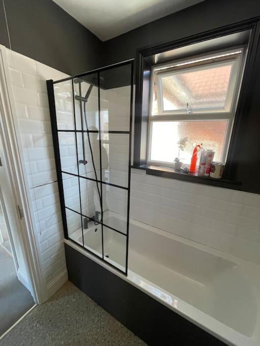 1 Bed Flat With Parking Near Town Centre Apartment Emsworth Ngoại thất bức ảnh